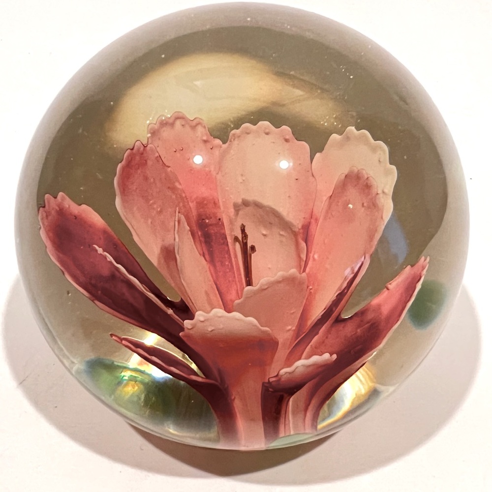 Paperweight Pink Flowers